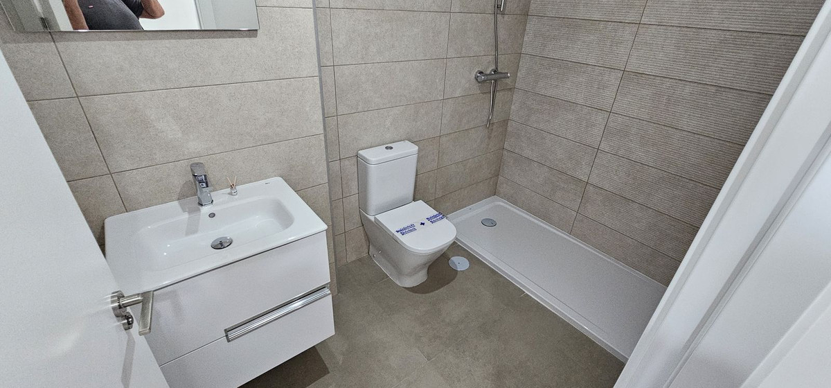 4 Bed Apartment for sale in Torremolinos Costa Del Sol, Málaga, Spain
