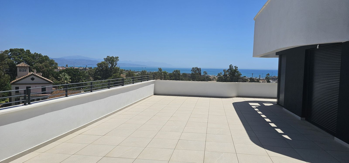4 Bed Apartment for sale in Torremolinos Costa Del Sol, Málaga, Spain