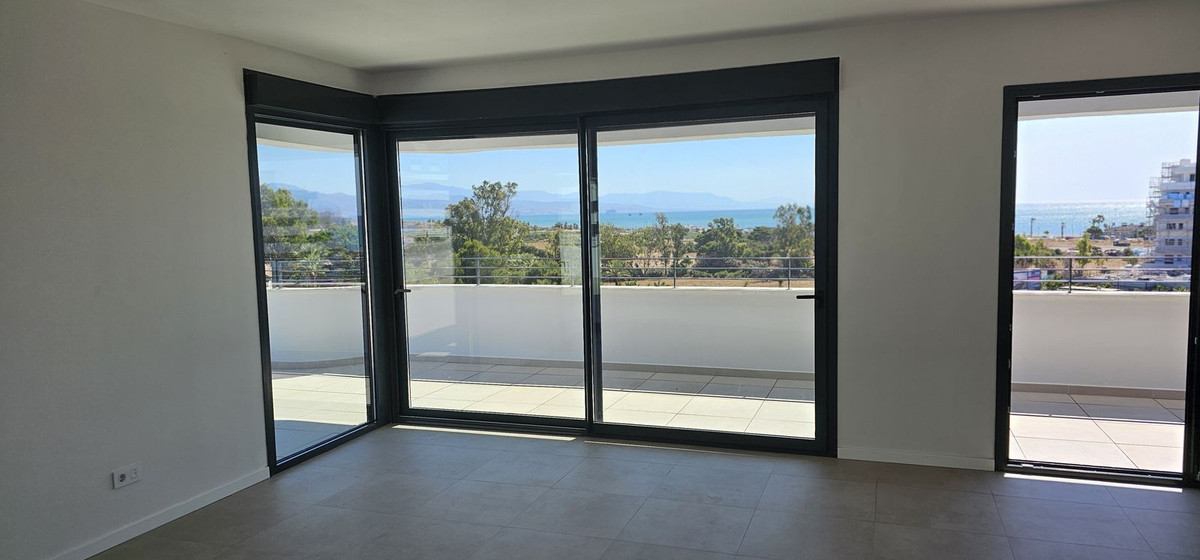 4 Bed Apartment for sale in Torremolinos Costa Del Sol, Málaga, Spain