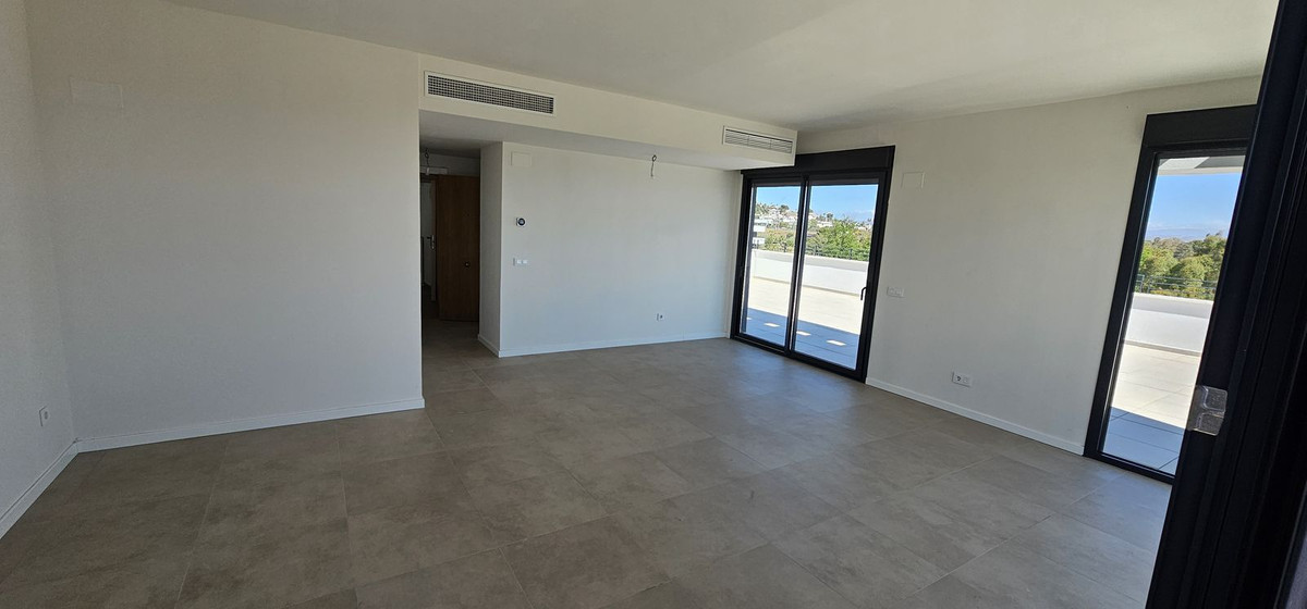 4 Bed Apartment for sale in Torremolinos Costa Del Sol, Málaga, Spain