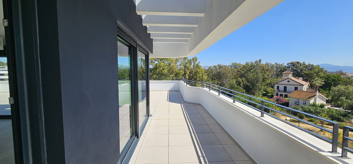 4 Bed Apartment for sale in Torremolinos Costa Del Sol, Málaga, Spain