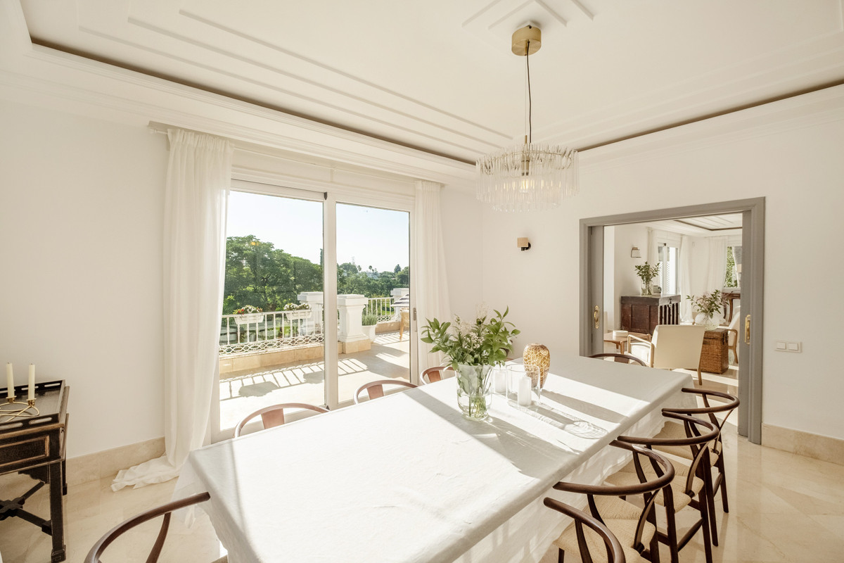 Se vende Villa - Chalet de 7 dormitorios en Costa Del Sol, Málaga, España