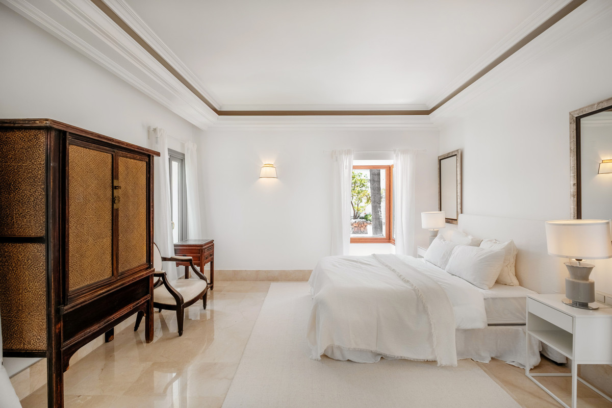 Se vende Villa - Chalet de 7 dormitorios en Costa Del Sol, Málaga, España