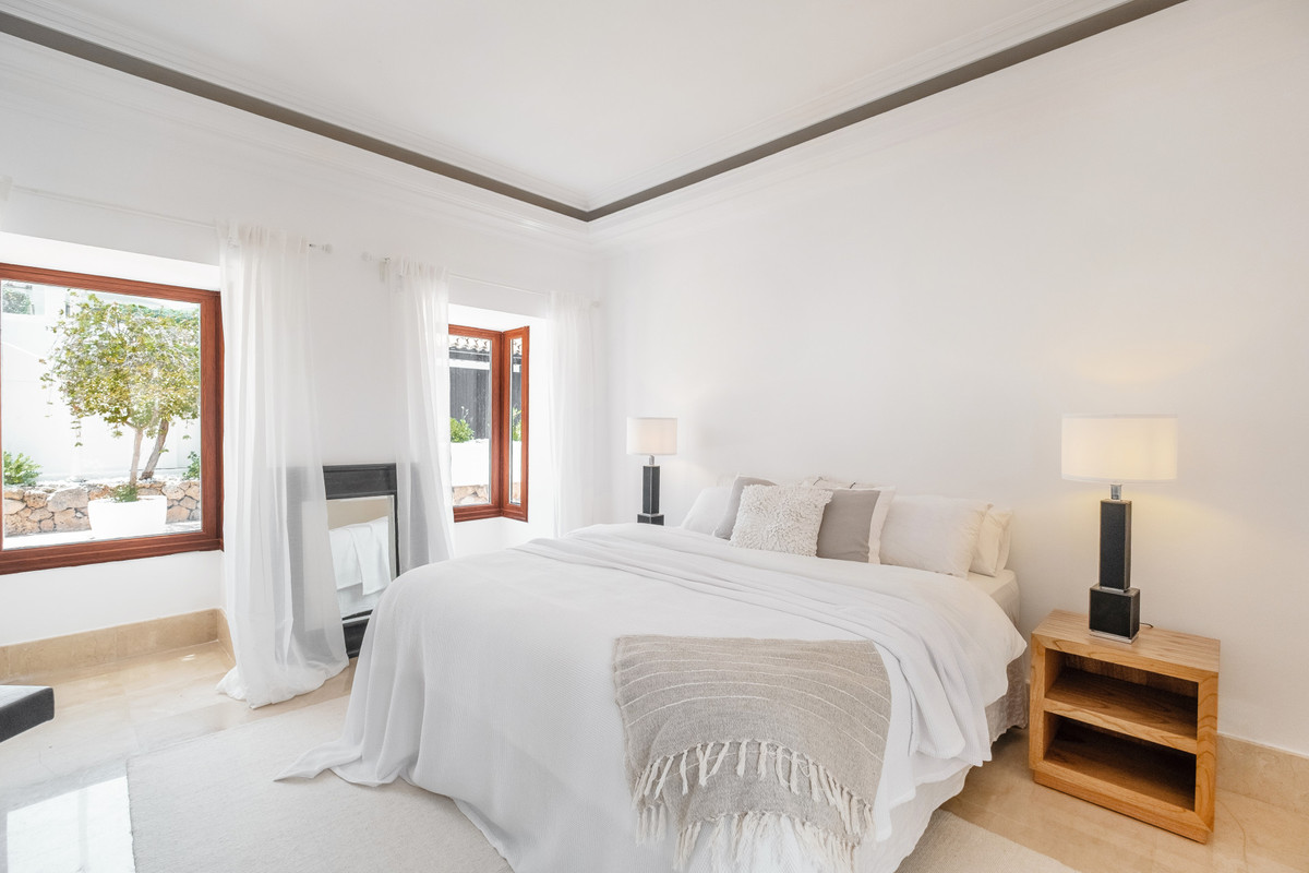 Se vende Villa - Chalet de 7 dormitorios en Costa Del Sol, Málaga, España