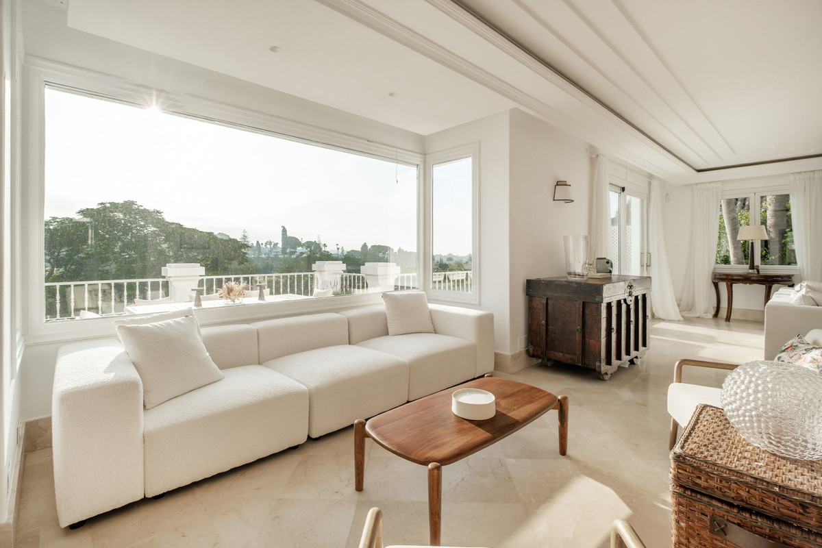Se vende Villa - Chalet de 7 dormitorios en Costa Del Sol, Málaga, España