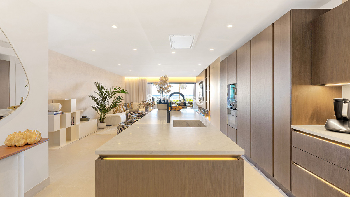 Se vende Apartamento Planta Baja de 4 dormitorios en Costa Del Sol, Málaga, España