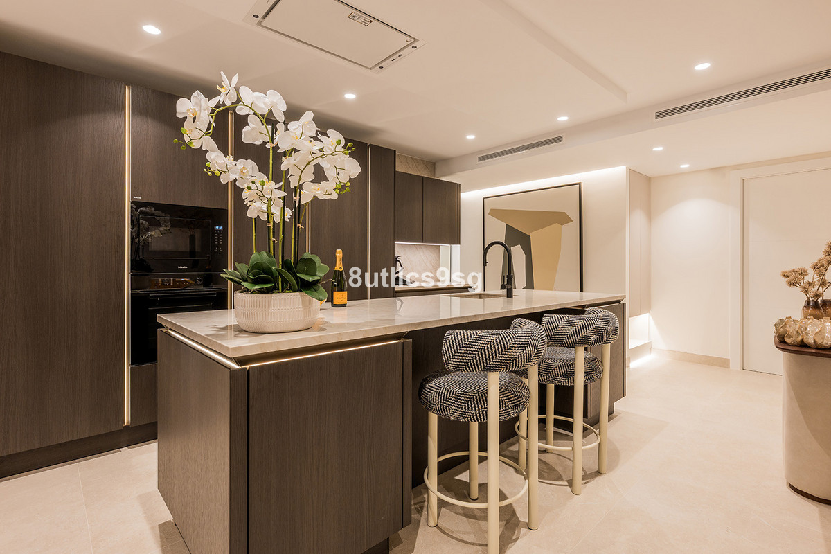 Se vende Apartamento Planta Baja de 4 dormitorios en Costa Del Sol, Málaga, España