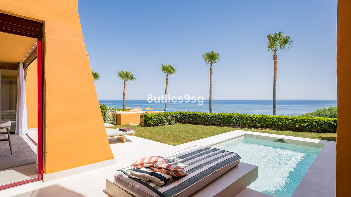 Se vende Apartamento Planta Baja de 4 dormitorios en Costa Del Sol, Málaga, España