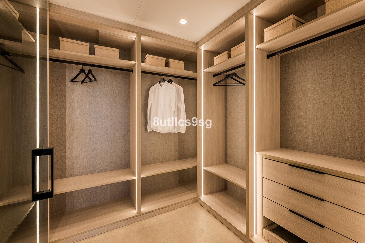 Se vende Apartamento Planta Baja de 4 dormitorios en Costa Del Sol, Málaga, España