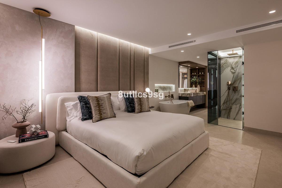 Se vende Apartamento Planta Baja de 4 dormitorios en Costa Del Sol, Málaga, España