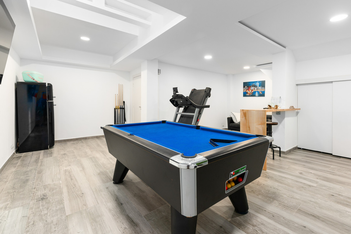 4 Bed Townhouse for sale in La Quinta Costa Del Sol, Málaga, Spain