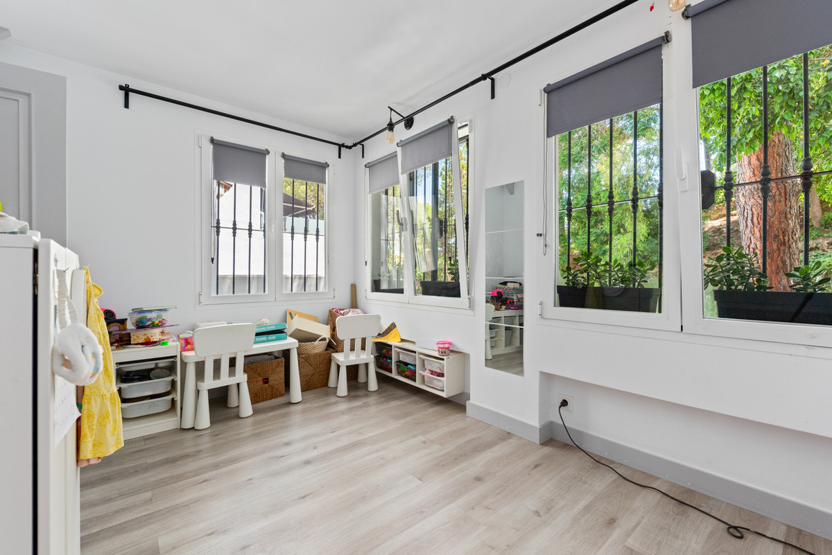 4 Bed Townhouse for sale in La Quinta Costa Del Sol, Málaga, Spain