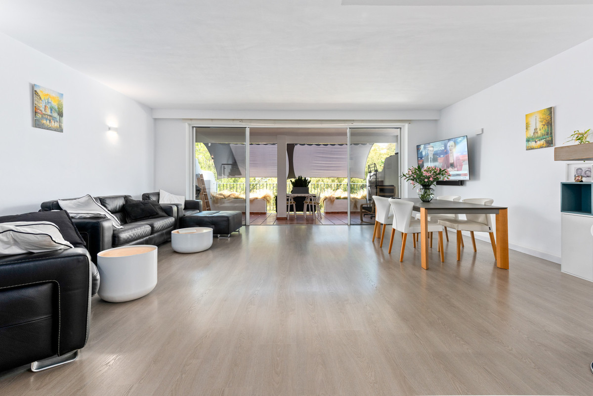 4 Bed Townhouse for sale in La Quinta Costa Del Sol, Málaga, Spain