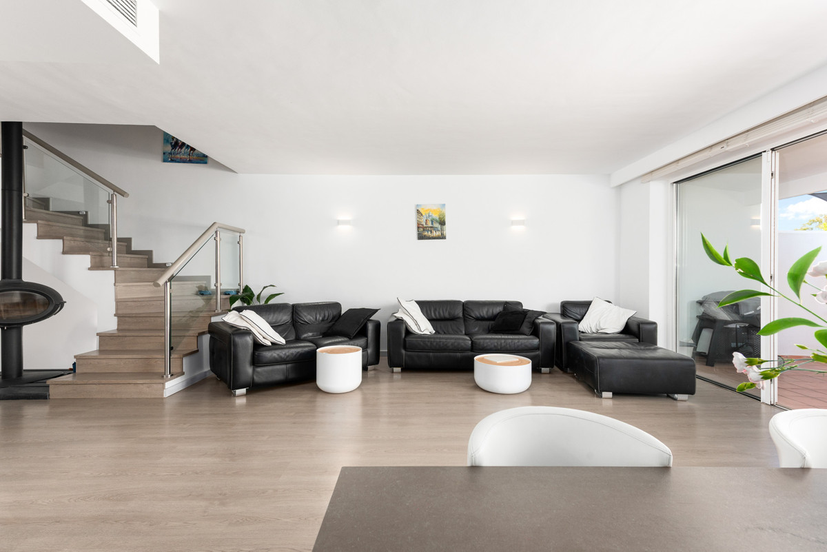 4 Bed Townhouse for sale in La Quinta Costa Del Sol, Málaga, Spain