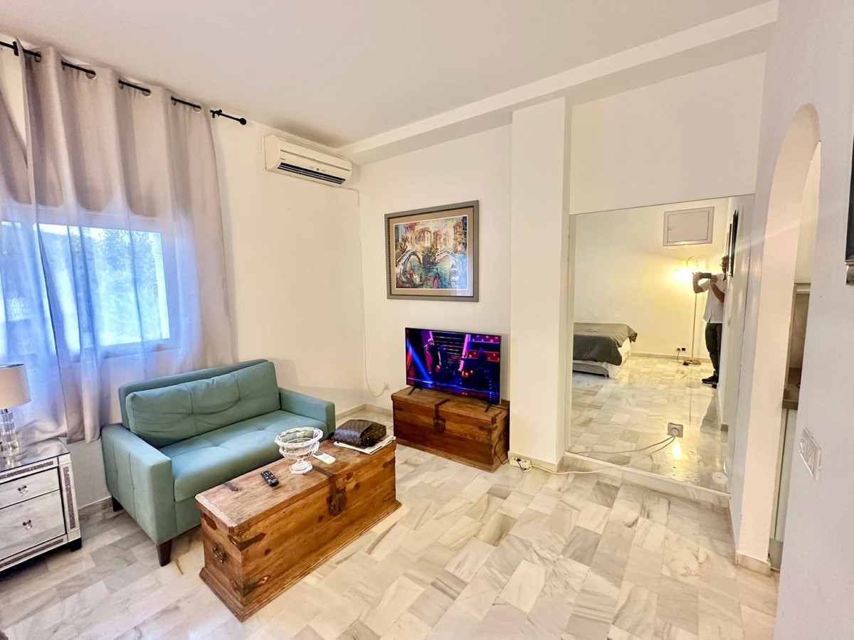 Apartment for sale in Nueva Andalucía Costa Del Sol, Málaga, Spain