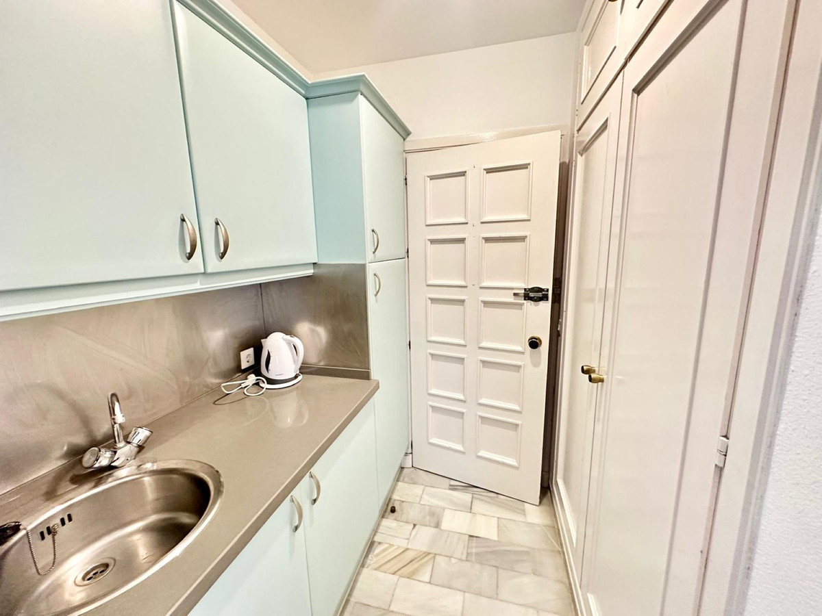 Apartment for sale in Nueva Andalucía Costa Del Sol, Málaga, Spain
