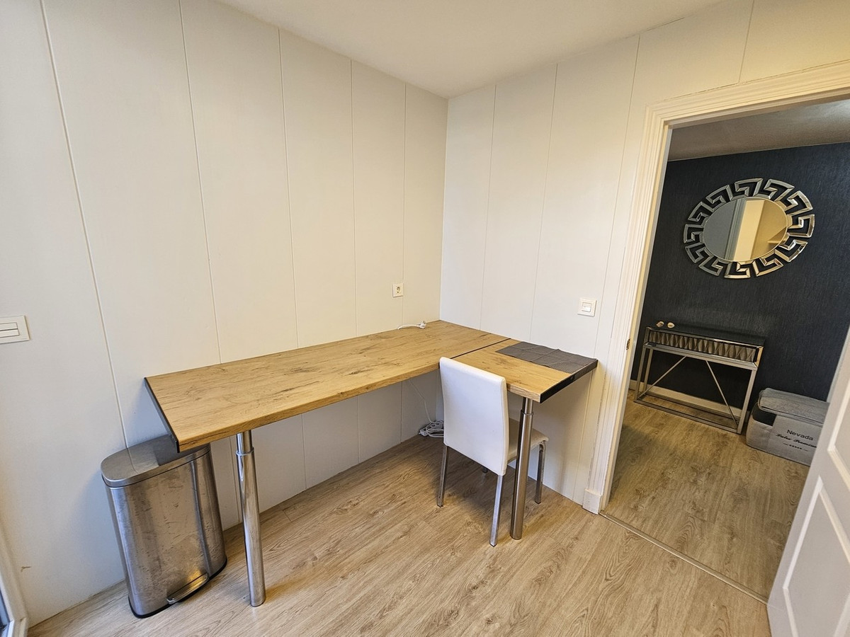 2 Bed Apartment for sale in El Paraiso Costa Del Sol, Málaga, Spain