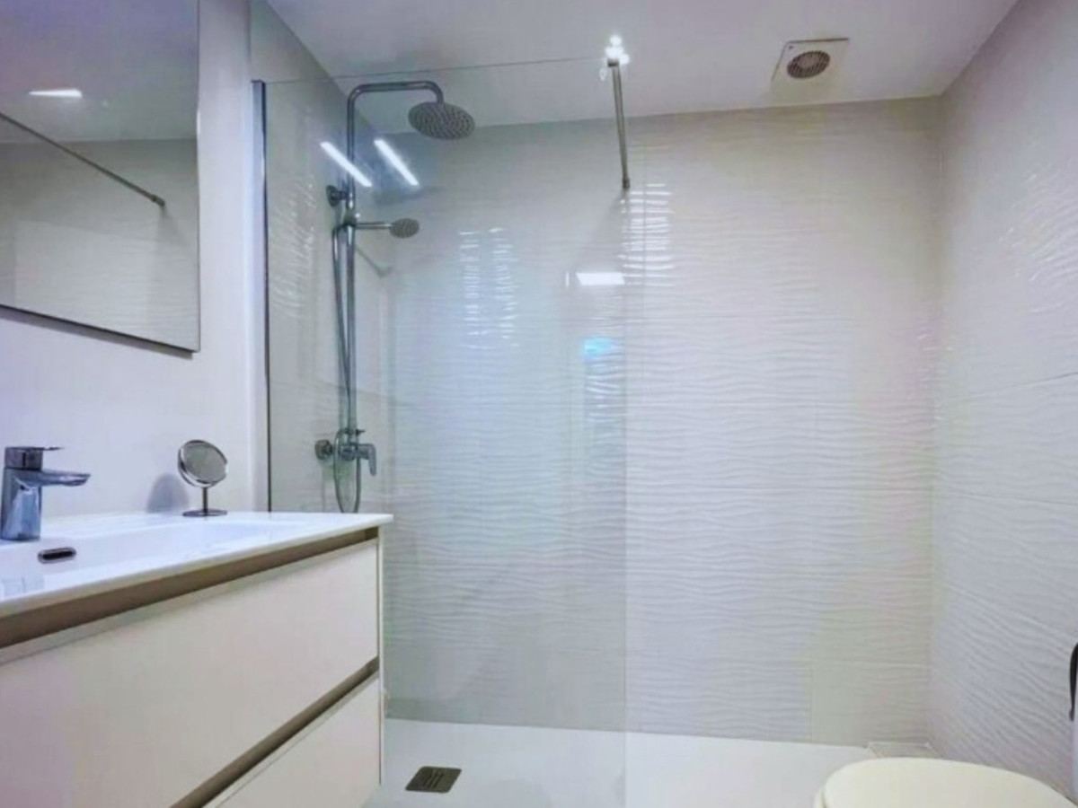 2 Bed Apartment for sale in El Paraiso Costa Del Sol, Málaga, Spain