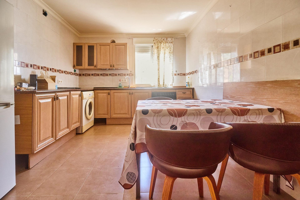 3 Bed Plots for sale in Guaro Costa Del Sol, Málaga, Spain