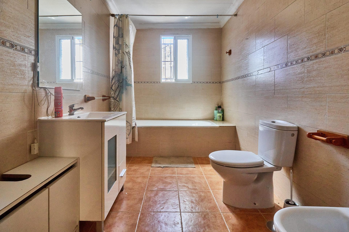 3 Bed Plots for sale in Guaro Costa Del Sol, Málaga, Spain