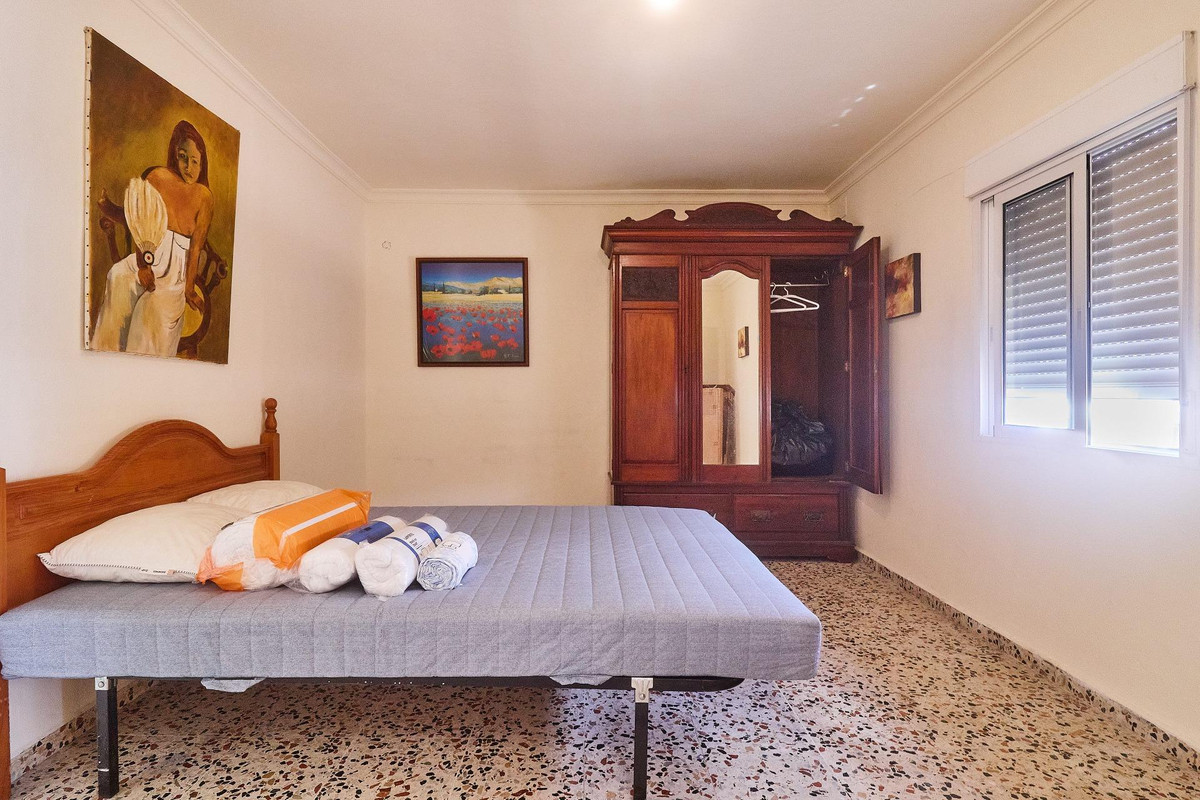 3 Bed Plots for sale in Guaro Costa Del Sol, Málaga, Spain