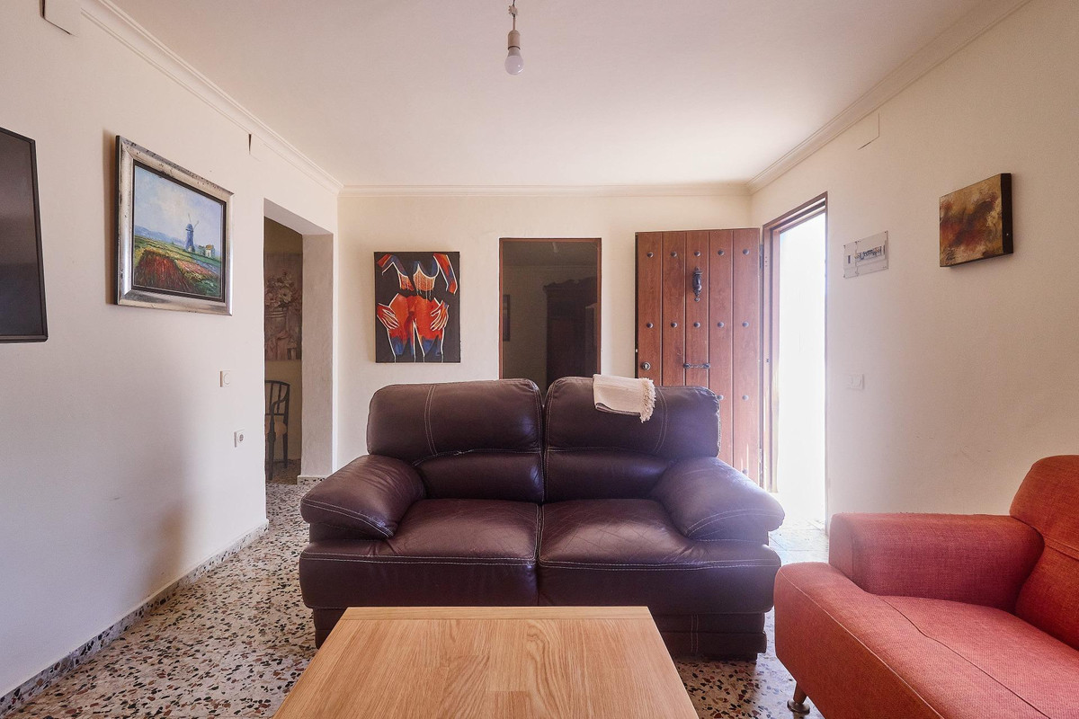 3 Bed Plots for sale in Guaro Costa Del Sol, Málaga, Spain