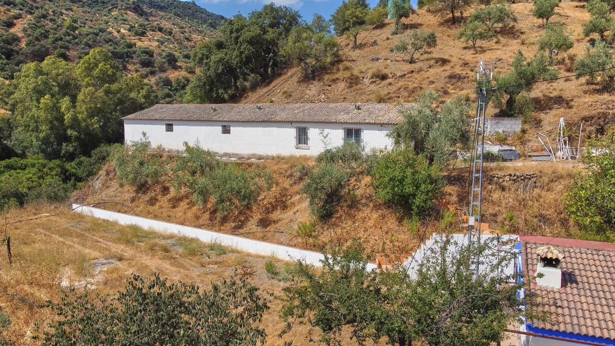 3 Bed Plots for sale in Guaro Costa Del Sol, Málaga, Spain