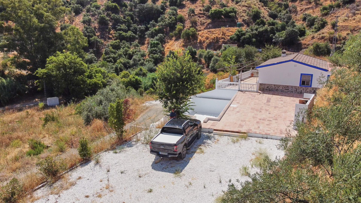 3 Bed Plots for sale in Guaro Costa Del Sol, Málaga, Spain
