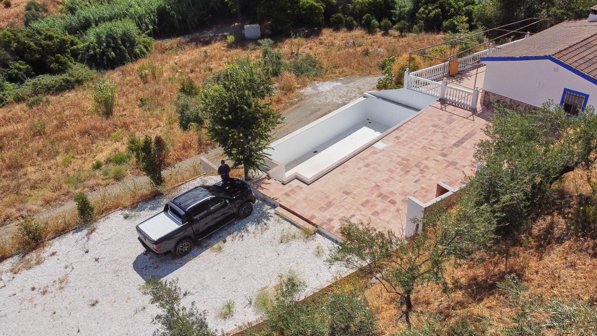 3 Bed Plots for sale in Guaro Costa Del Sol, Málaga, Spain