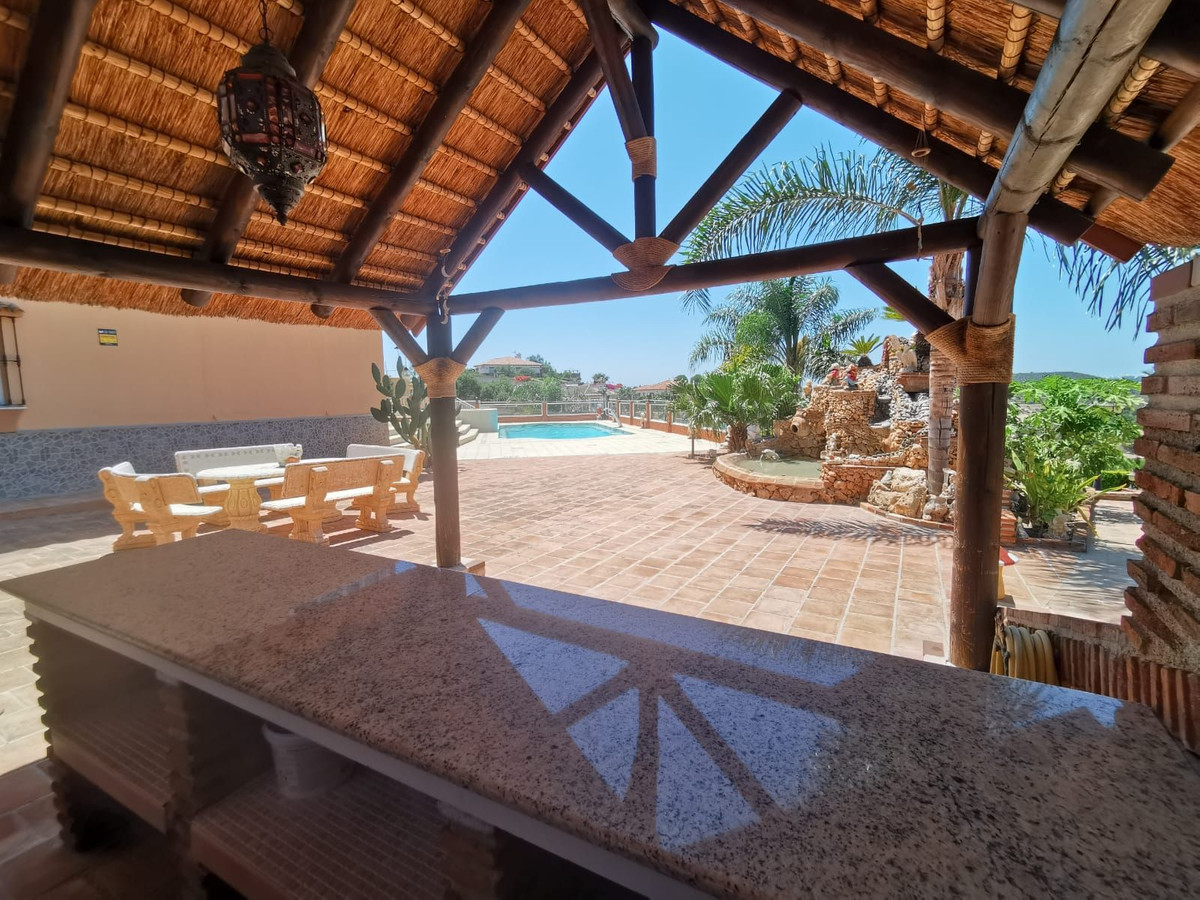 6 Bed Townhouse for sale in La Cala De Mijas Costa Del Sol, Málaga, Spain