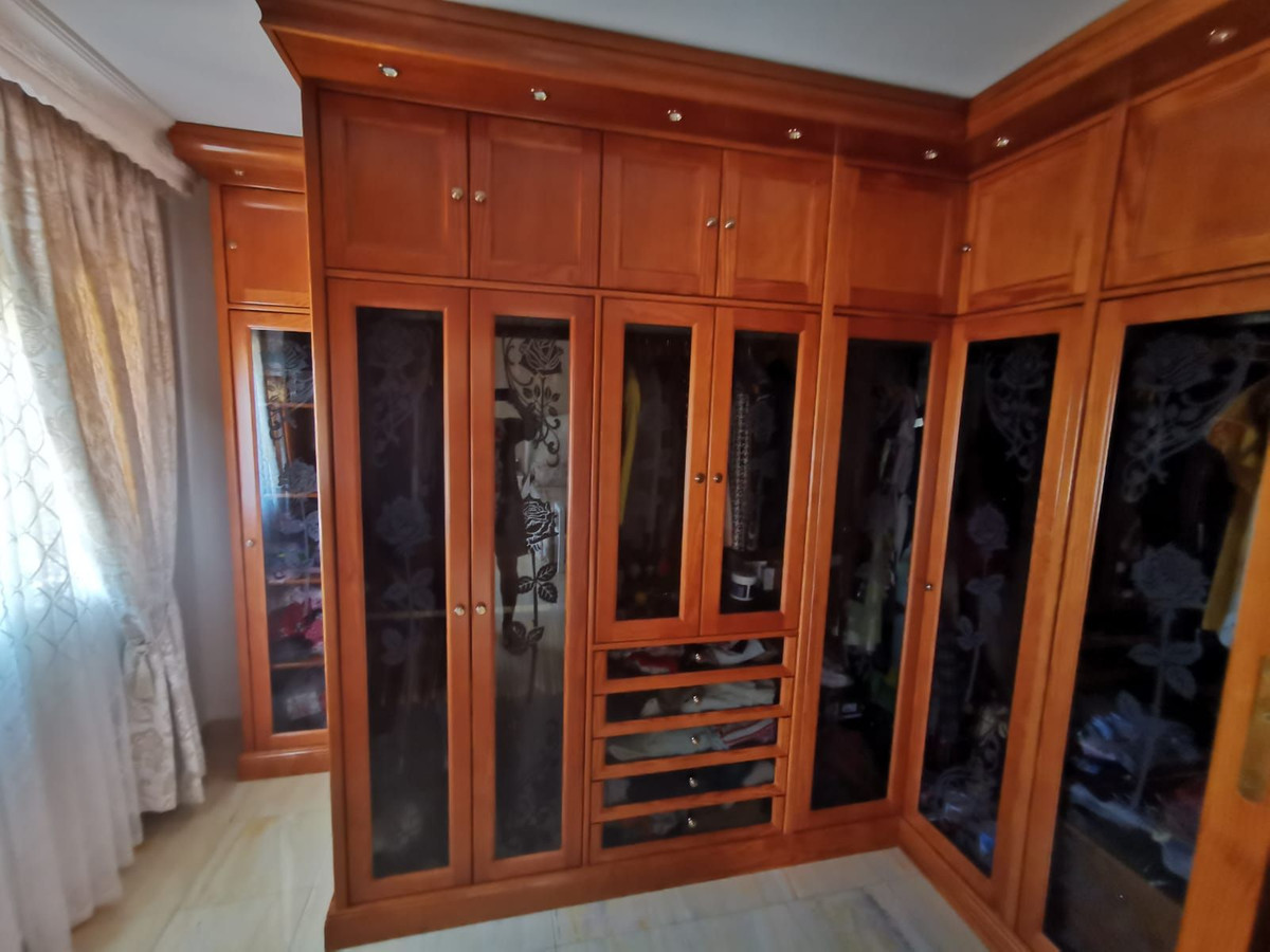 6 Bed Townhouse for sale in La Cala De Mijas Costa Del Sol, Málaga, Spain