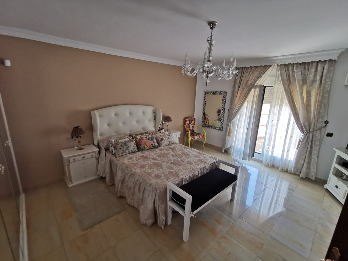 6 Bed Townhouse for sale in La Cala De Mijas Costa Del Sol, Málaga, Spain
