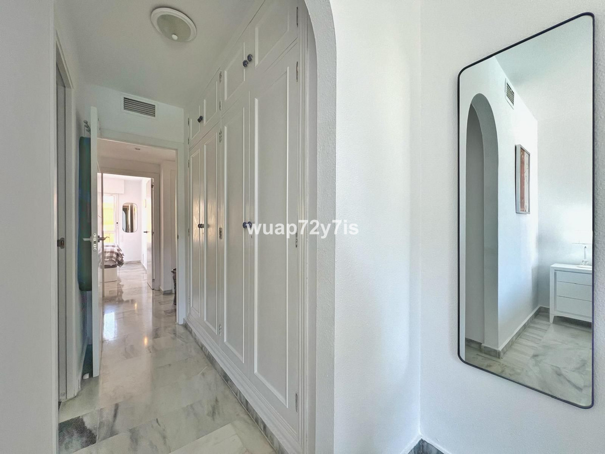 Se vende Apartamento Planta Media de 3 dormitorios en Costa Del Sol, Málaga, España