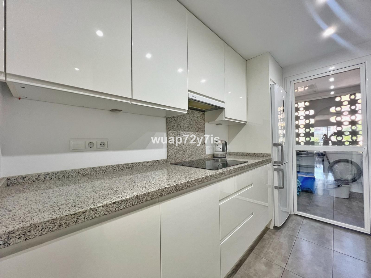 Se vende Apartamento Planta Media de 3 dormitorios en Costa Del Sol, Málaga, España