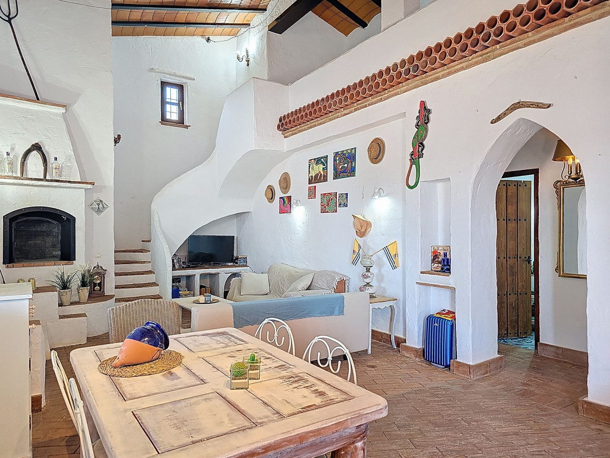 Se vende Villa - Chalet de 3 dormitorios en Costa Del Sol East, Málaga, España