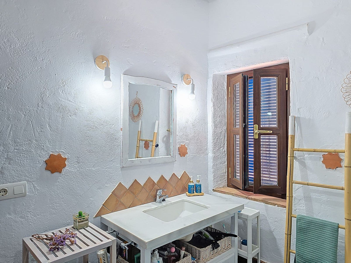 Se vende Villa - Chalet de 3 dormitorios en Costa Del Sol East, Málaga, España
