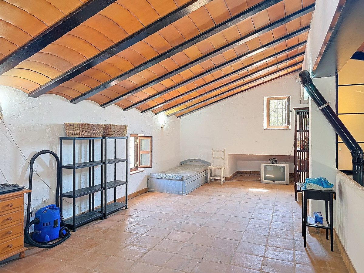 Se vende Villa - Chalet de 3 dormitorios en Costa Del Sol East, Málaga, España