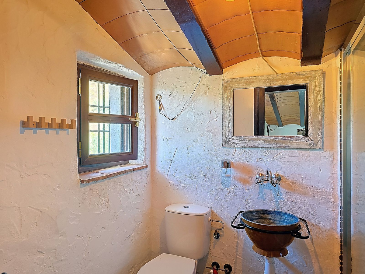 Se vende Villa - Chalet de 3 dormitorios en Costa Del Sol East, Málaga, España