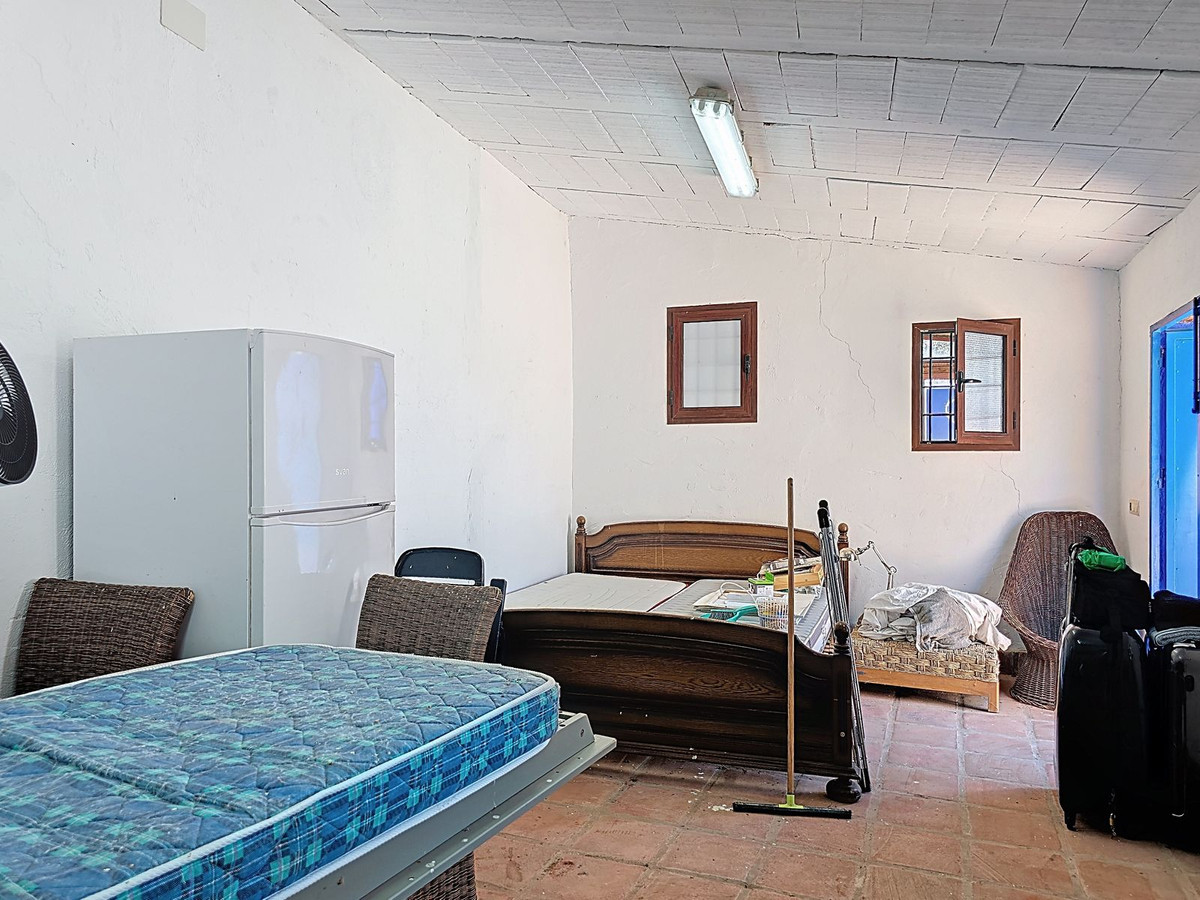 Se vende Villa - Chalet de 3 dormitorios en Costa Del Sol East, Málaga, España