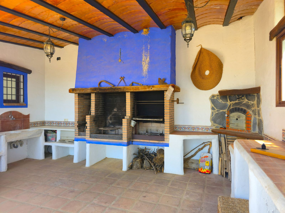 Se vende Villa - Chalet de 3 dormitorios en Costa Del Sol East, Málaga, España