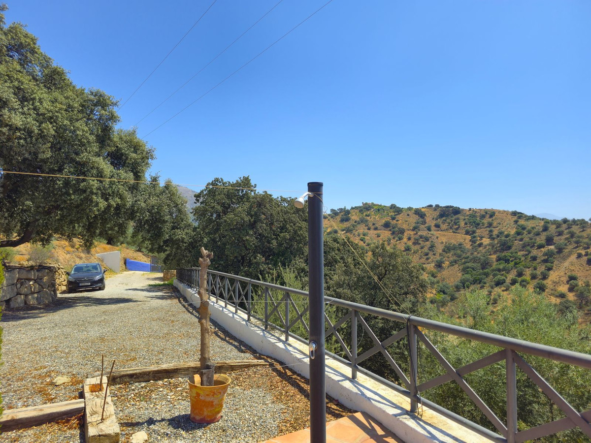 Se vende Villa - Chalet de 3 dormitorios en Costa Del Sol East, Málaga, España