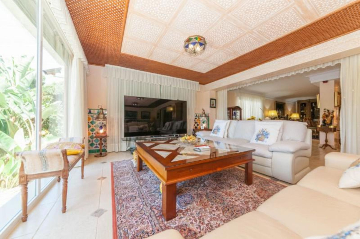 4 Bed Townhouse for sale in Puerto De Cabopino Costa Del Sol, Málaga, Spain