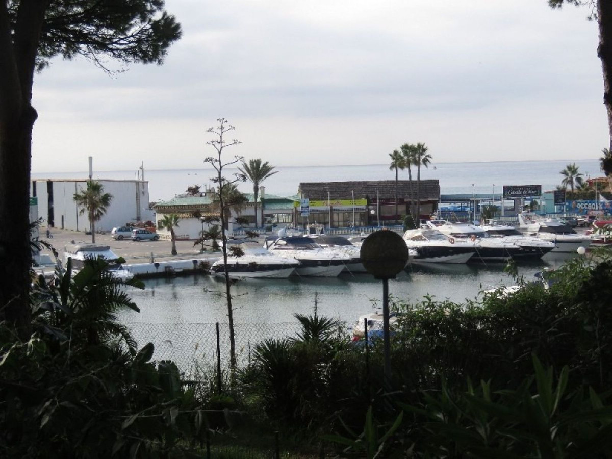 4 Bed Townhouse for sale in Puerto De Cabopino Costa Del Sol, Málaga, Spain