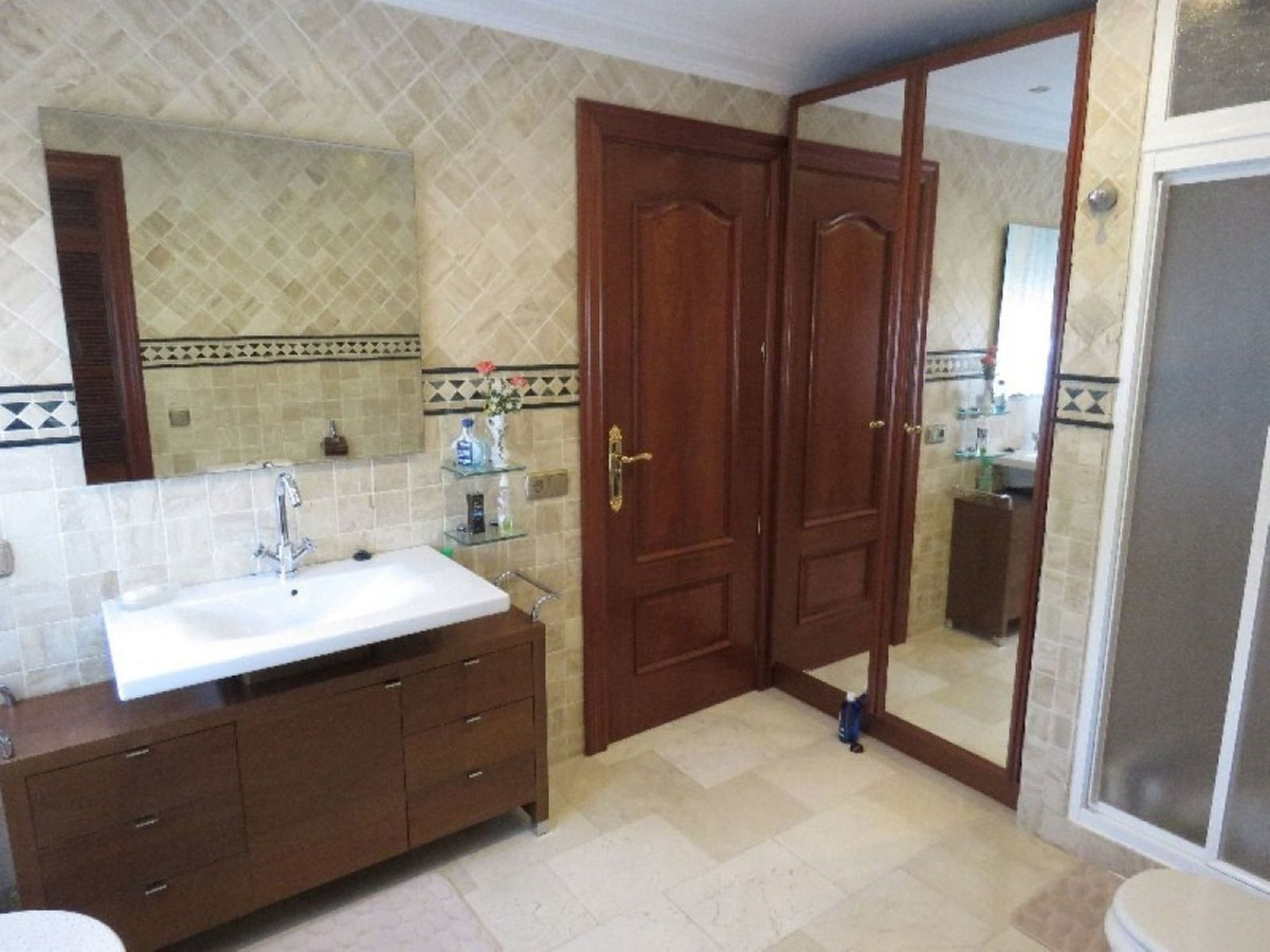 4 Bed Townhouse for sale in Puerto De Cabopino Costa Del Sol, Málaga, Spain