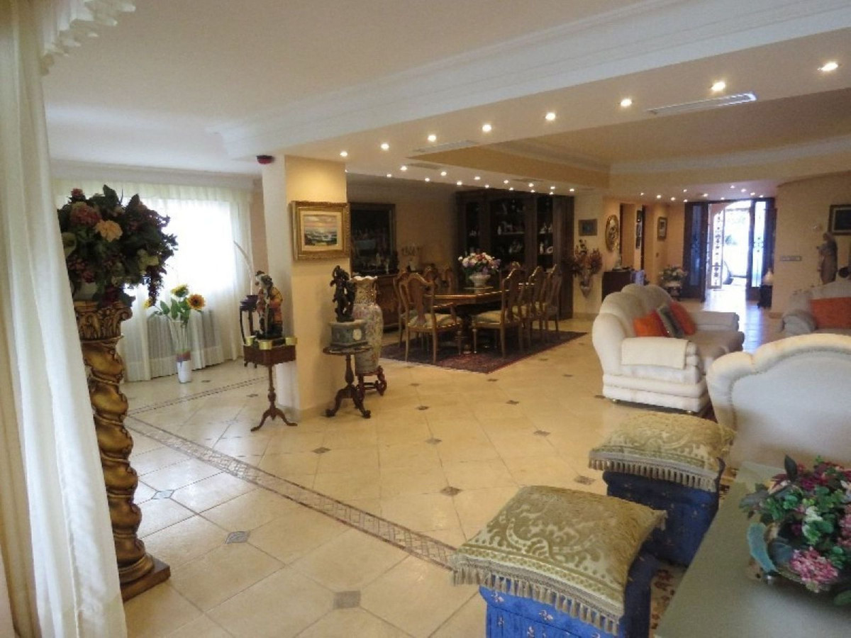 4 Bed Townhouse for sale in Puerto De Cabopino Costa Del Sol, Málaga, Spain