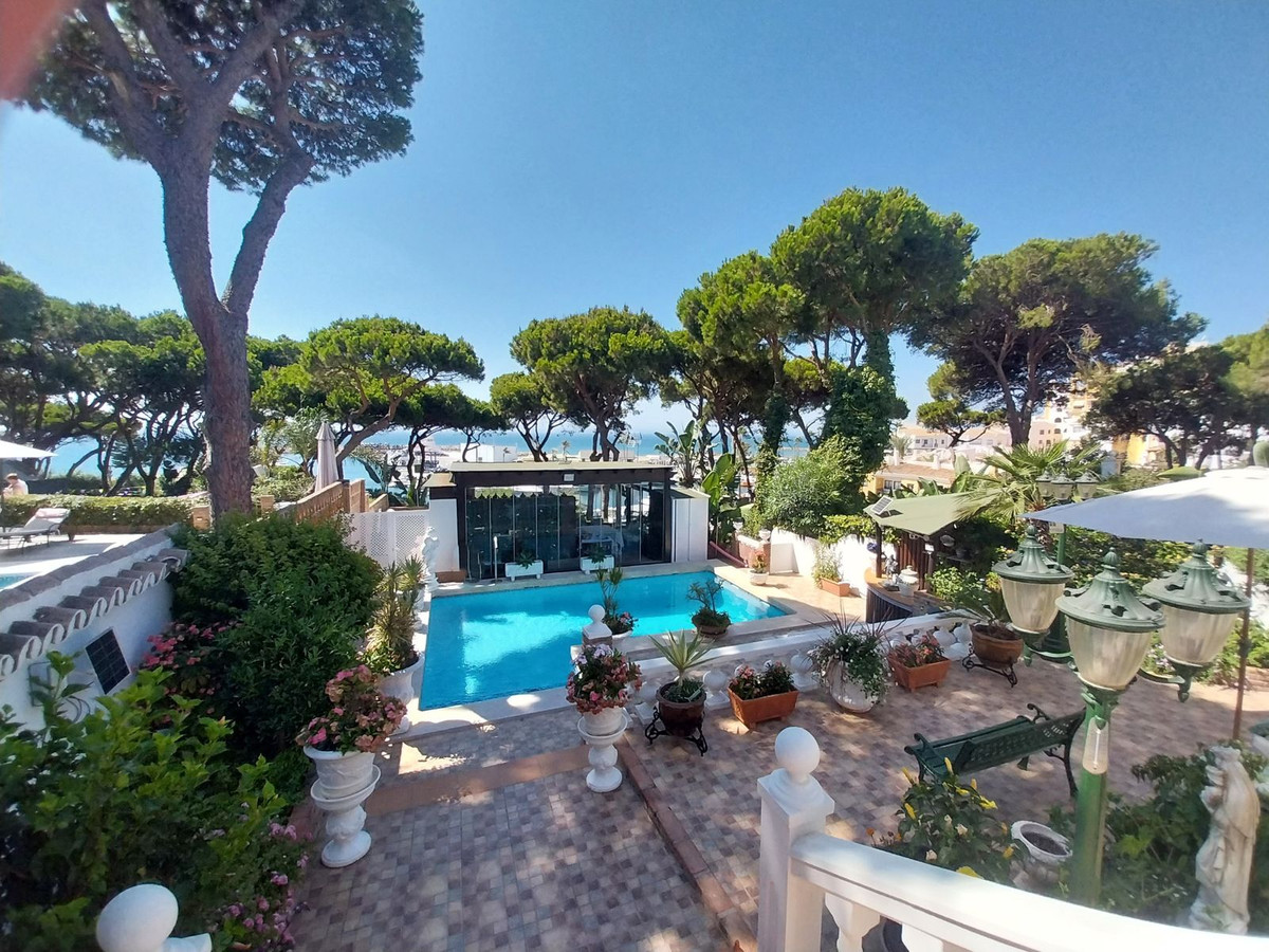 4 Bed Townhouse for sale in Puerto De Cabopino Costa Del Sol, Málaga, Spain