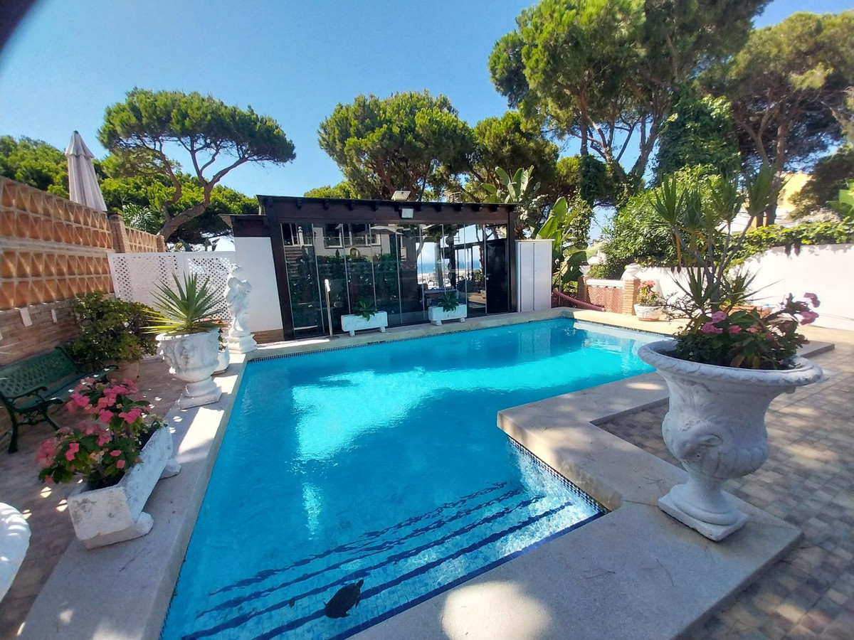 4 Bed Townhouse for sale in Puerto De Cabopino Costa Del Sol, Málaga, Spain