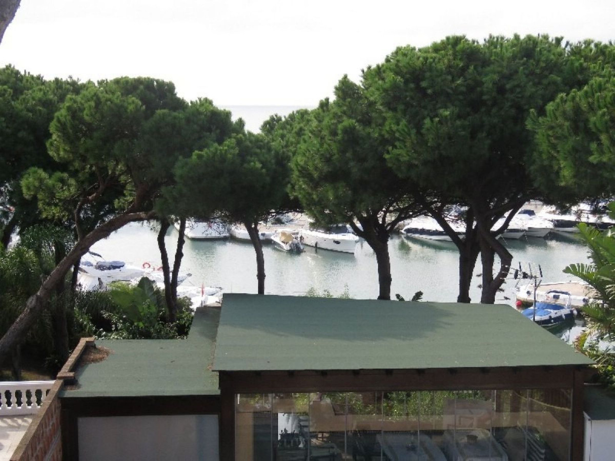 4 Bed Townhouse for sale in Puerto De Cabopino Costa Del Sol, Málaga, Spain