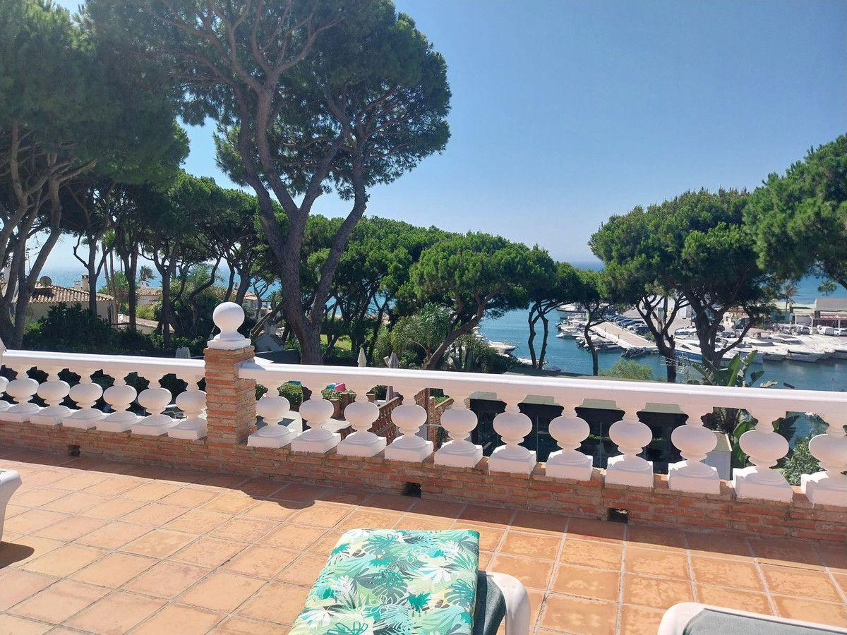 4 Bed Townhouse for sale in Puerto De Cabopino Costa Del Sol, Málaga, Spain