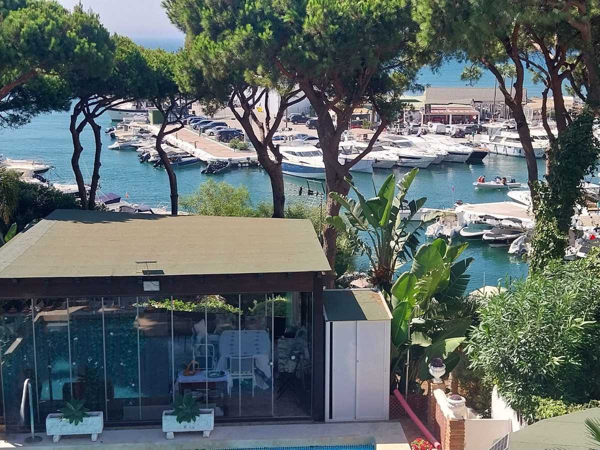 4 Bed Townhouse for sale in Puerto De Cabopino Costa Del Sol, Málaga, Spain